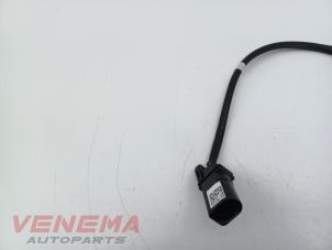 Lambda probe from a Audi A4 Avant (B9) 2.0 35 TFSI Mild Hybrid 16V 2021