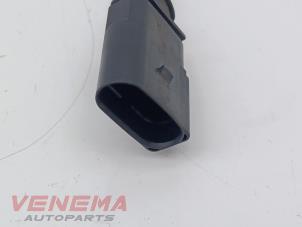 Lambda probe from a Audi A4 Avant (B9) 2.0 35 TFSI Mild Hybrid 16V 2021