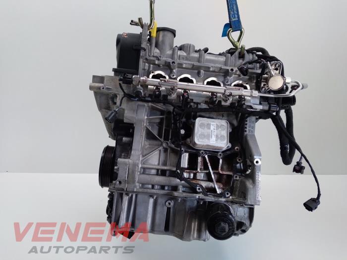 Usagé Moteur Volkswagen Golf Sportsvan (AUVS) 1.2 TSI 16V BlueMOTION Prix € 1.299,99 Règlement à la marge proposé par Venema Autoparts