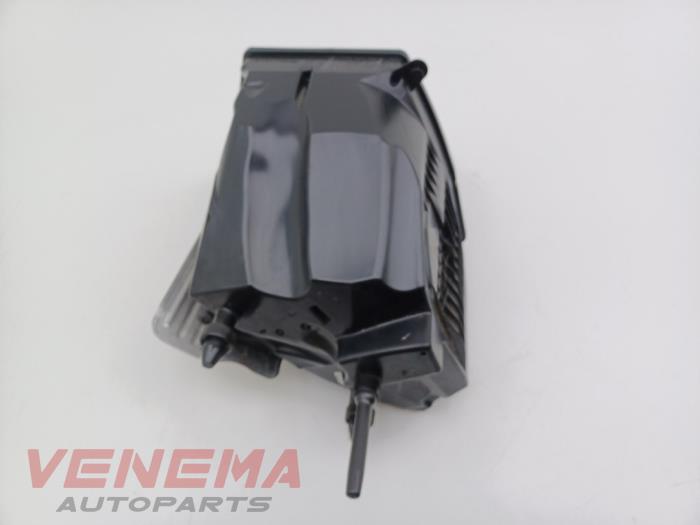 Begagnade Luftfilterhus Audi A4 Avant (B9) 2.0 35 TFSI Mild Hybrid 16V Pris € 99,99 Marginaltabell erbjuds av Venema Autoparts