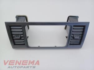 Begagnade Luftmunstycke, instrumentbräda Volkswagen Transporter T6 2.0 TDI 150 4Motion Pris € 24,99 Marginaltabell erbjuds av Venema Autoparts