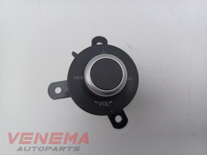 Używane Przelacznik Alfa Romeo Stelvio (949) 2.0 T 16V Q4 Cena € 49,99 Procedura marży oferowane przez Venema Autoparts