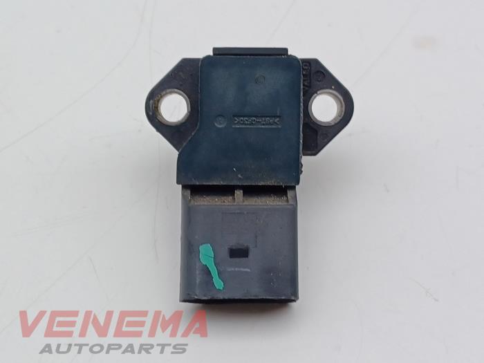 Begagnade Bränsletryckssensor Audi A1 Sportback (8XA/8XF) 1.0 TFSI Ultra 12V Pris € 9,99 Marginaltabell erbjuds av Venema Autoparts