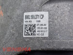 Engine mount from a Audi A4 Avant (B9) 2.0 35 TFSI Mild Hybrid 16V 2021