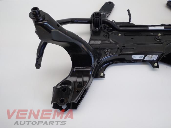 Subframe from a BMW 2 serie Active Tourer (U06) 218i 1.5 TwinPower Turbo 12V 2024