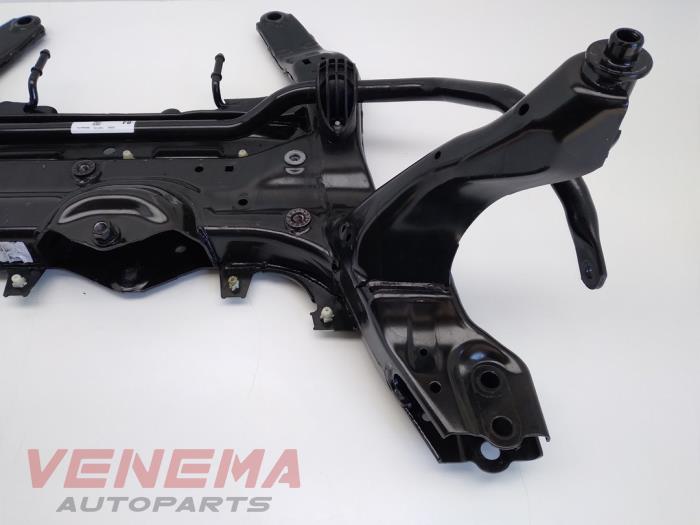 Subframe from a BMW 2 serie Active Tourer (U06) 218i 1.5 TwinPower Turbo 12V 2024