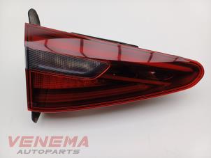 Usagé Feu arrière secondaire gauche Alfa Romeo Stelvio (949) 2.0 T 16V Q4 Prix € 99,99 Règlement à la marge proposé par Venema Autoparts