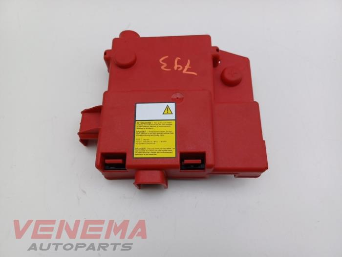 Używane Biegun akumulator Alfa Romeo Stelvio (949) 2.0 T 16V Q4 Cena € 74,99 Procedura marży oferowane przez Venema Autoparts