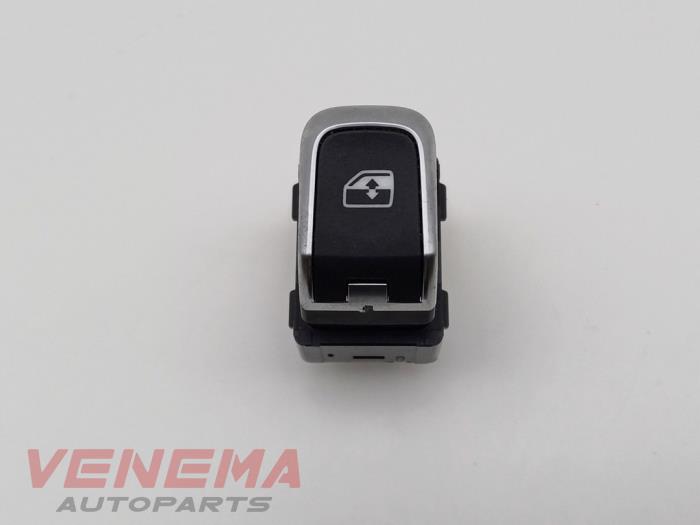 Usados Interruptor de ventanilla eléctrica Audi Q2 (GAB/GAG) 1.0 TFSI 12V Precio € 9,99 Norma de margen ofrecido por Venema Autoparts