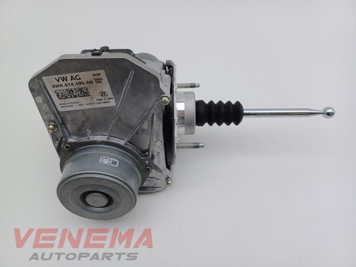 Usagé Assistant de freinage Volkswagen Passat Variant (CJ5) 2.0 TDI 16V Prix € 499,99 Règlement à la marge proposé par Venema Autoparts