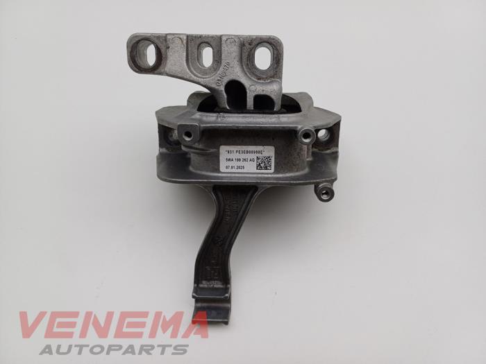 Used Engine mount Volkswagen Passat Variant (CJ5) 2.0 TDI 16V Price € 49,99 Margin scheme offered by Venema Autoparts