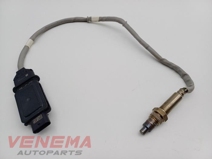 Usagé Capteur NOx Volkswagen Passat Variant (CJ5) 2.0 TDI 16V Prix € 199,99 Règlement à la marge proposé par Venema Autoparts