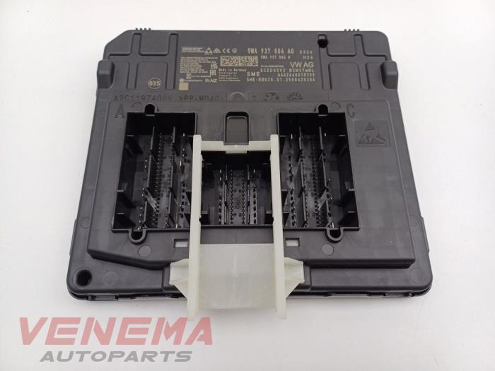 Used Body control computer Volkswagen Passat Variant (CJ5) 2.0 TDI 16V Price € 249,99 Margin scheme offered by Venema Autoparts