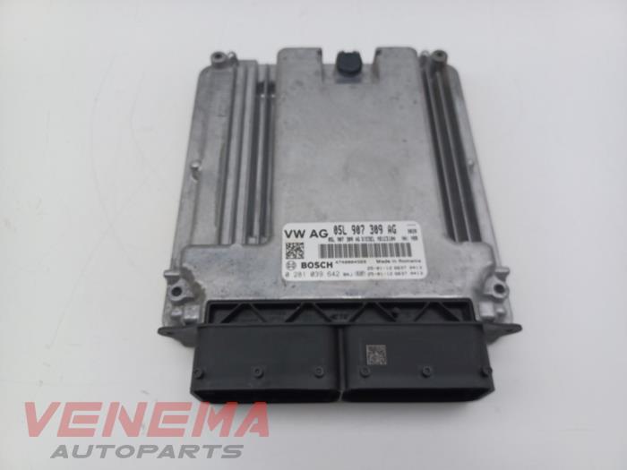 Used Engine management computer Volkswagen Passat Variant (CJ5) 2.0 TDI 16V Price € 299,99 Margin scheme offered by Venema Autoparts
