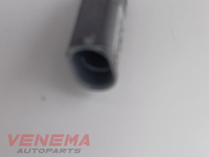 Auspuff Temperatursensor van een Volkswagen Passat Variant (CJ5) 2.0 TDI 16V 2025