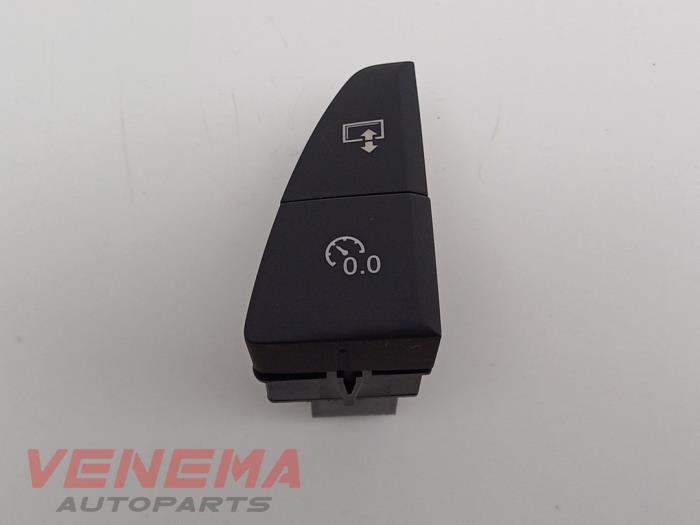 Usados Interruptor Audi A7 Sportback (4GA/4GF) 3.0 TDI V6 24V Precio € 14,99 Norma de margen ofrecido por Venema Autoparts