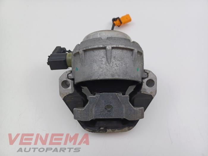 Usagé Support moteur Audi A7 Sportback (4GA/4GF) 3.0 TDI V6 24V Prix € 24,99 Règlement à la marge proposé par Venema Autoparts