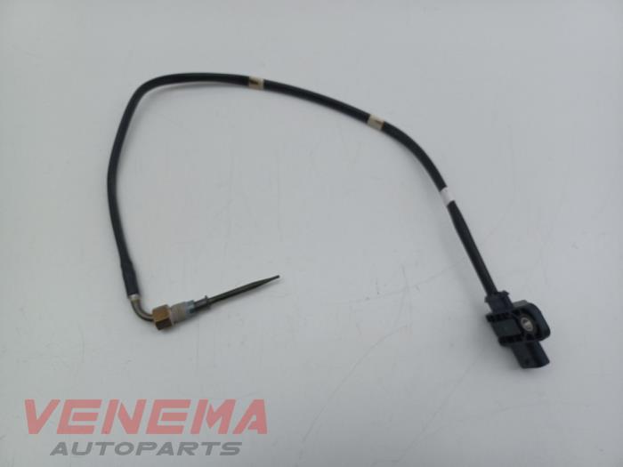 Używane Czujnik temperatury spalin Nissan Qashqai (J12) 1.3 DIG-T MHEV 16V Cena € 74,99 Procedura marży oferowane przez Venema Autoparts