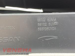 Handskfack från en Nissan Qashqai (J12) 1.3 DIG-T MHEV 16V 2025
