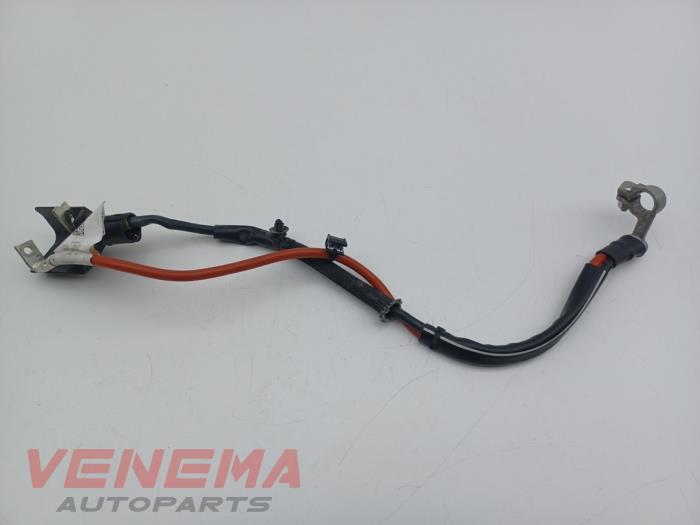 Positive cable battery