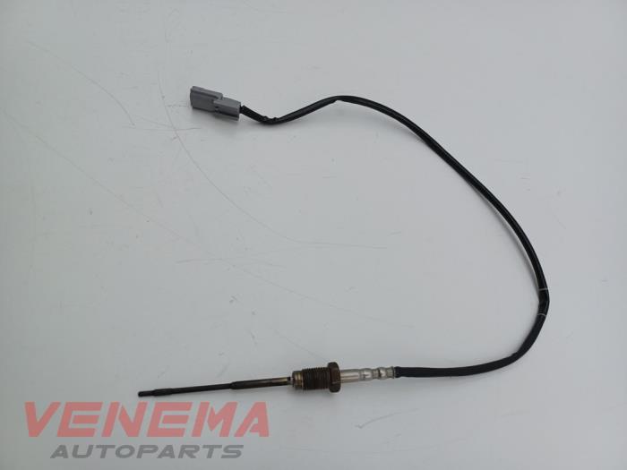 Auspuff Temperatursensor van een Mercedes-Benz A (W176) 1.5 A-180 CDI, A-180d 16V 2015