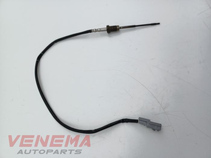 Auspuff Temperatursensor van een Mercedes-Benz A (W176) 1.5 A-180 CDI, A-180d 16V 2015