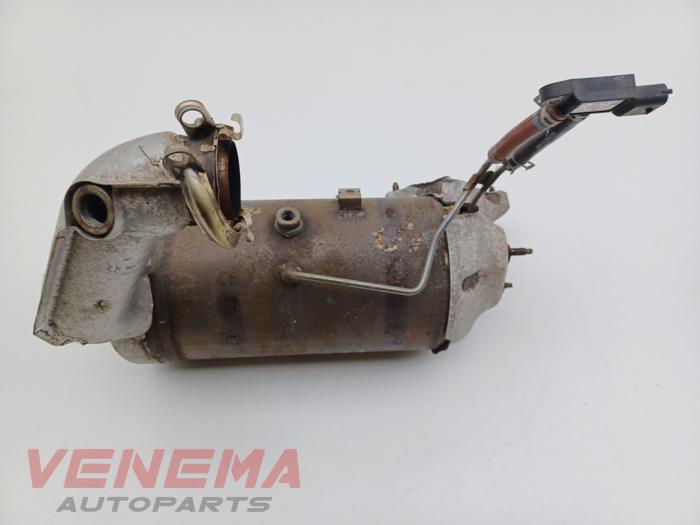 Usagé Catalyseur Mercedes A (W176) 1.5 A-180 CDI, A-180d 16V Prix € 299,99 Règlement à la marge proposé par Venema Autoparts