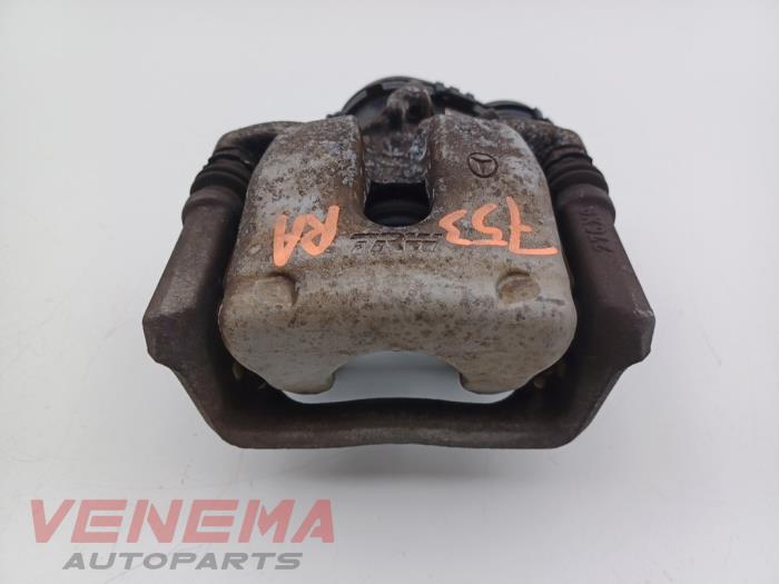 Begagnade Bakre bromsok, höger Mercedes A (W176) 1.5 A-180 CDI, A-180d 16V Pris € 14,99 Marginaltabell erbjuds av Venema Autoparts