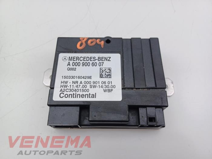 Usagé Module pompe carburant Mercedes GLC (X253) 2.0 260 16V 4-Matic Prix € 19,99 Règlement à la marge proposé par Venema Autoparts