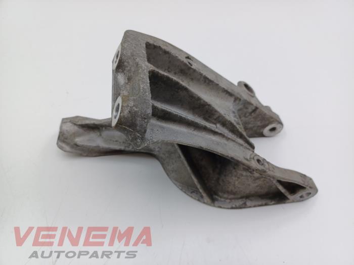 Used Engine mount Volkswagen Transporter T6 2.0 TDI 150 4Motion Price € 24,99 Margin scheme offered by Venema Autoparts