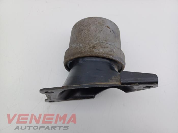Used Engine mount Volkswagen Transporter T6 2.0 TDI 150 4Motion Price € 14,99 Margin scheme offered by Venema Autoparts