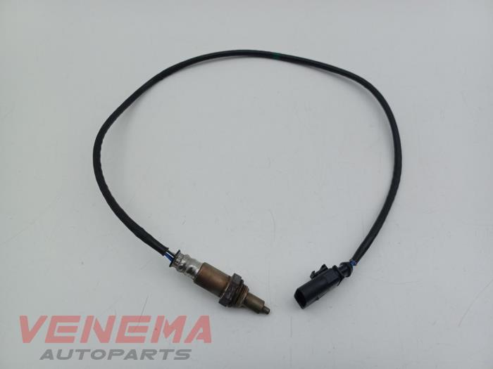 Lambda probe from a Volkswagen T-Roc I 1.0 TSI 12V 2024