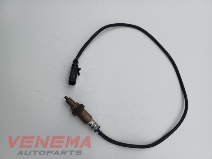 Lambda probe from a Volkswagen T-Roc I 1.0 TSI 12V 2024