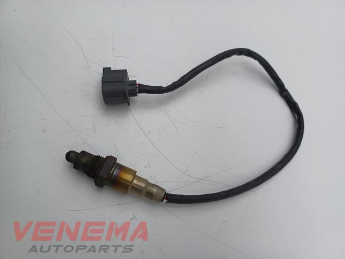 Lambda probe from a Mercedes-Benz GLC (X253) 2.0 260 16V 4-Matic 2016