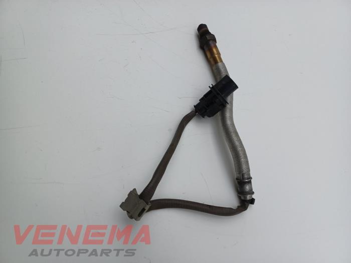 Lambda probe from a Mercedes-Benz GLC (X253) 2.0 260 16V 4-Matic 2016