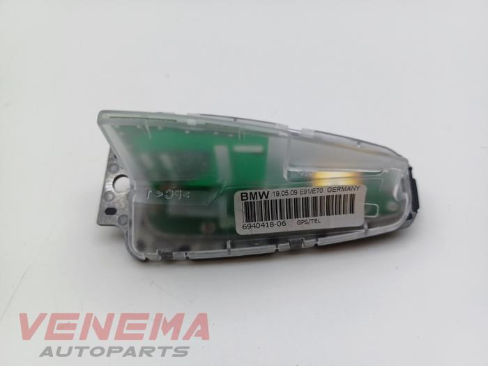 Używane Antena GPS BMW 3 serie Touring (E91) 320i 16V Cena € 24,99 Procedura marży oferowane przez Venema Autoparts