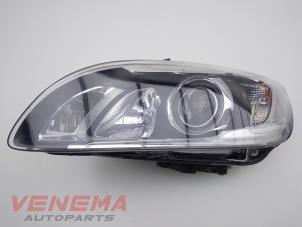 Reflektor lewy z Volvo V60 I (FW/GW) 2.0 D3 20V 2013