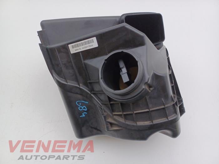 Begagnade Luftfilterhus BMW 3 serie Touring (E91) 320i 16V Pris € 24,99 Marginaltabell erbjuds av Venema Autoparts