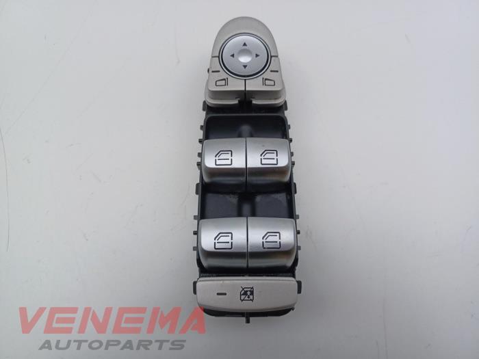 Usados Interruptor de ventanilla eléctrica Mercedes E Estate (S213) E-220d 2.0 Turbo 16V Precio € 29,99 Norma de margen ofrecido por Venema Autoparts