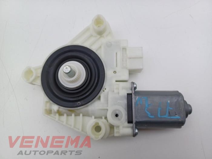Door window regulator motor