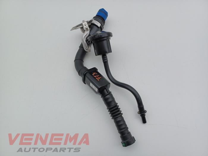 Gebrauchte Füllrohr adbluetank Mercedes E Estate (S213) E-220d 2.0 Turbo 16V Preis € 39,99 Margenregelung angeboten von Venema Autoparts