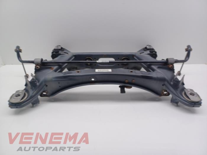 Begagnade Underram Mercedes E Estate (S213) E-220d 2.0 Turbo 16V Pris € 99,99 Marginaltabell erbjuds av Venema Autoparts