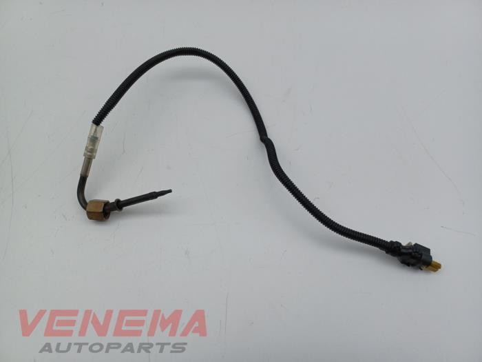 Usagé Sensor température d’échappement Mercedes E Estate (S213) E-220d 2.0 Turbo 16V Prix € 59,99 Règlement à la marge proposé par Venema Autoparts