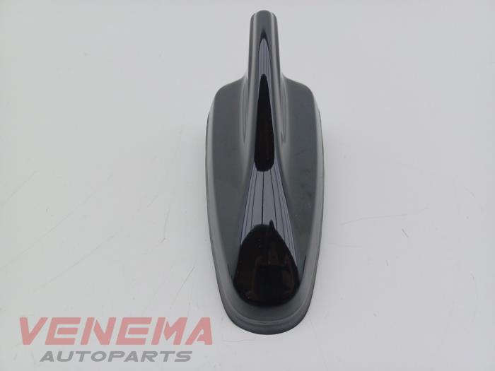 Używane Antena Volkswagen Caddy Combi V (SBB/SBJ) 2.0 TDI BlueMotionTechnology Cena € 24,99 Procedura marży oferowane przez Venema Autoparts