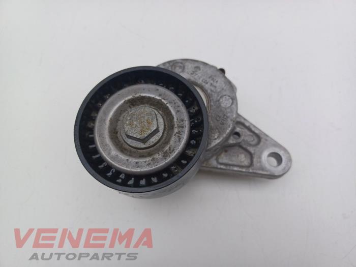 Usados Rodillo tensor correa múltiple Volkswagen Caddy Combi V (SBB/SBJ) 2.0 TDI BlueMotionTechnology Precio € 19,99 Norma de margen ofrecido por Venema Autoparts