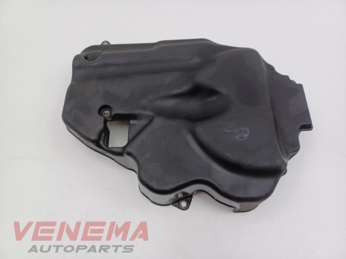 Used Engine cover Maserati Quattroporte VI 3.0 Diesel Price € 49,99 Margin scheme offered by Venema Autoparts