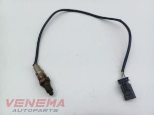 Lambda probe from a Mercedes-Benz C (W206) C-200 1.5 EQ Boost 4-Matic 2024