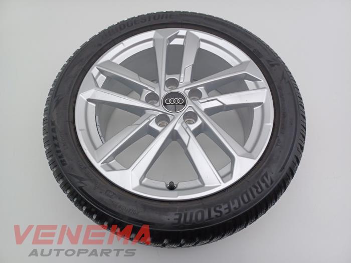 Begagnade Hjul + vinterdäck Audi A3 Sportback (8YA) 2.0 35 TDI 16V Pris € 199,99 Marginaltabell erbjuds av Venema Autoparts