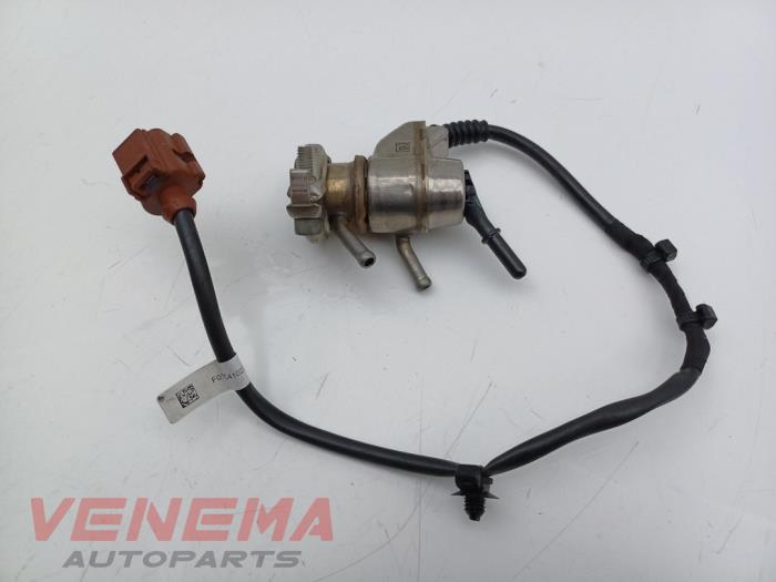 Usados Inyector Adblue Audi A3 Sportback (8YA) 2.0 35 TDI 16V Precio € 99,99 Norma de margen ofrecido por Venema Autoparts