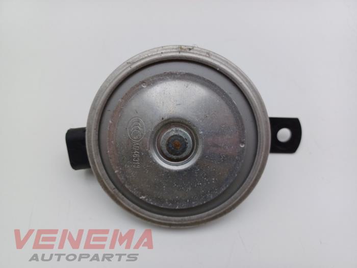Używane Klakson Opel Adam 1.0 Ecotec 12V SIDI Turbo Cena € 19,99 Procedura marży oferowane przez Venema Autoparts